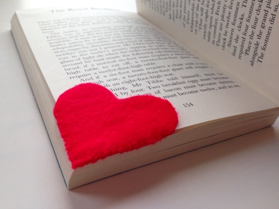 felt heart bookmark, heart bookmark, mothers day bookmark