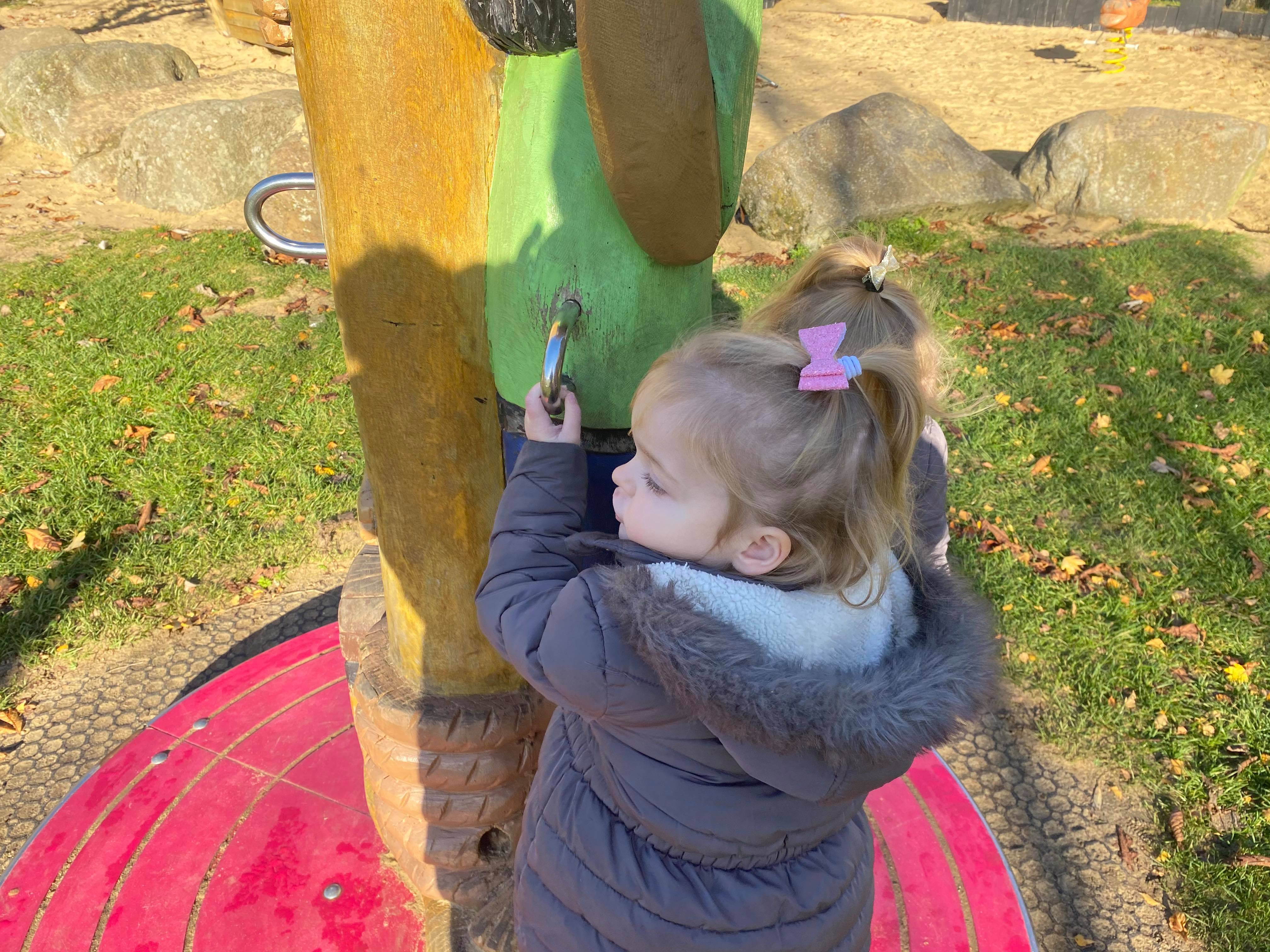 pirate park loughton milton keynes, milton keynes mum blogger, loughton play park milton keynes